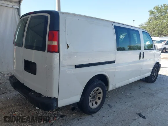 ✅ 2012 Chevrolet Express Cargo • VIN: 1GCSGAFX6C1143855 • Lot: 41937890. Wystawiony na IAAI z przebiegiem 203 875 mil. Bezpłatny archiwum sprzedaży aukcyjnych z USA i szczegółowy raport historii pojazdu na DreamBid. Zdjęcie 4.