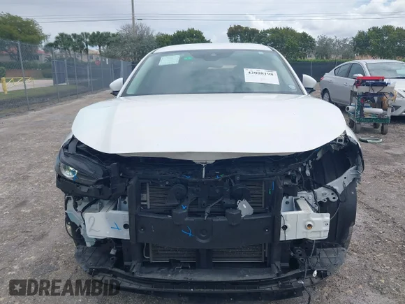 ✅ 2021 Mazda CX-30 S • VIN: 3MVDMAAL3MM228581 • Лот: 42008198. Опубліковано раніше на IAAI з пробігом 44 132 миль. Безкоштовний доступ до архіву аукціонних продажів зі США та докладний звіт про історію автомобіля на DreamBid. Зображення 6.