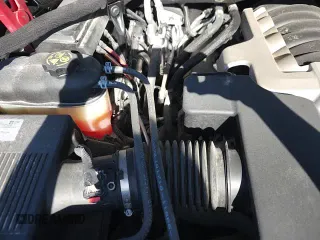 ✅ 2019 Cadillac Escalade ESV Premium Luxury • VIN: 1GYS3JKJXKR210075 • Лот: 93921045. Опубликован ранее на Copart с пробегом 31 187 миль. Бесплатный доступ к архиву аукционных продаж из США и подробный отчёт об истории автомобиля на DreamBid. Изображение 14.