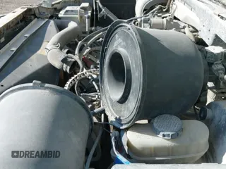 ✅ 1999 Ford F-250 • VIN: 1FTRF27W7XNB99203 • Lot: 42074482. Listed on IAAI with 179,126 mi. Free auction sales archive from the USA and detailed vehicle history report at DreamBid. Image 12.