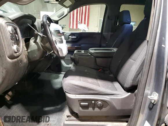✅ 2020 GMC Sierra 1500 SLE • VIN: 1GTR9BED5LZ305448 • Lot: 76907695. Wystawiony na Copart z przebiegiem 59 205 mil. Bezpłatny archiwum sprzedaży aukcyjnych z USA i szczegółowy raport historii pojazdu na DreamBid. Zdjęcie 7.