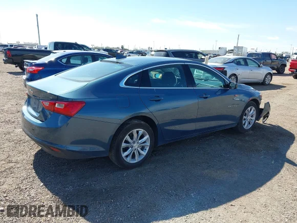 ✅ 2025 Chevrolet Malibu LT • VIN: 1G1ZD5ST8SF145232 • Lot: 44244560. Wystawiony na IAAI z przebiegiem 28 628 mil. Bezpłatny archiwum sprzedaży aukcyjnych z USA i szczegółowy raport historii pojazdu na DreamBid. Zdjęcie 4.