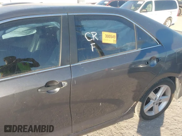 ✅ 2014 Toyota Camry LE • VIN: 4T1BF1FKXEU302249 • Lot: 44013596. Wystawiony na IAAI z przebiegiem 146 294 mil. Bezpłatny archiwum sprzedaży aukcyjnych z USA i szczegółowy raport historii pojazdu na DreamBid. Zdjęcie 13.