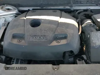 ✅ 2019 Volvo XC60 Momentum • VIN: LYVA22RK3KB209723 • Lot: 42424889. Listed on IAAI with 112,235 mi. Free auction sales archive from the USA and detailed vehicle history report at DreamBid. Image 19.