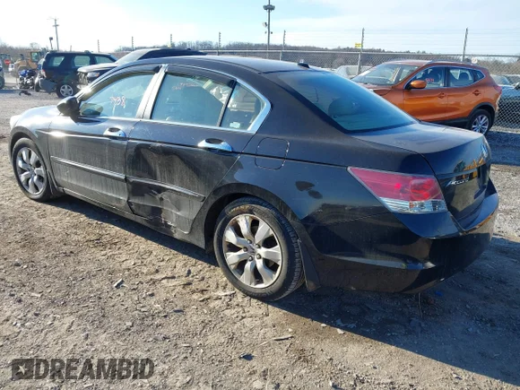 ✅ 2008 Honda Accord EX-L • VIN: 1HGCP26868A159405 • Lot: 43907438. Wystawiony na IAAI z przebiegiem 175 284 mil. Bezpłatny archiwum sprzedaży aukcyjnych z USA i szczegółowy raport historii pojazdu na DreamBid. Zdjęcie 3.