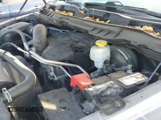 ✅ 2019 Ram 1500 Express • VIN: 1C6RR6KT1KS746771 • Lot: 42114382. Wystawiony na IAAI z przebiegiem 126 287 mil. Bezpłatny archiwum sprzedaży aukcyjnych z USA i szczegółowy raport historii pojazdu na DreamBid. Zdjęcie 19.