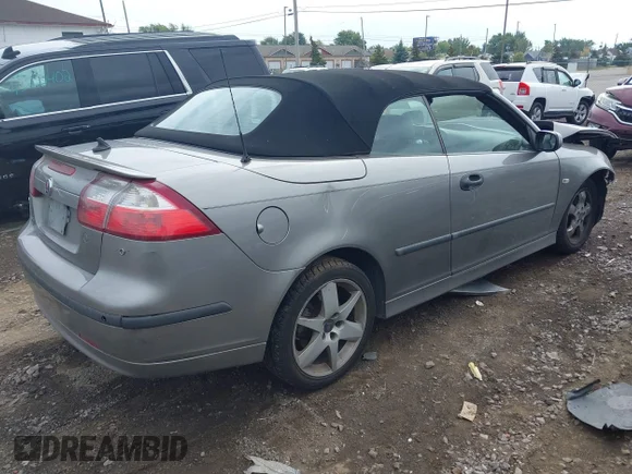 ✅ 2004 Saab 9-3 Arc • VIN: YS3FD79Y746000735 • Lot: 43277797. Listed on IAAI with 187,186 mi. Free auction sales archive from the USA and detailed vehicle history report at DreamBid. Image 4.