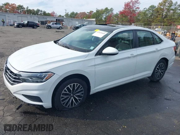 ✅ 2019 Volkswagen Jetta S • VIN: 3VWC57BU3KM165805 • Lot: 43626460. Wystawiony na IAAI z przebiegiem 138 084 mil. Bezpłatny archiwum sprzedaży aukcyjnych z USA i szczegółowy raport historii pojazdu na DreamBid. Zdjęcie 2.