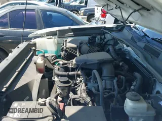 ✅ 2017 Toyota Tacoma SR • VIN: 5TFRX5GNXHX085868 • Lot: 43263660. Listed on IAAI with 143,186 mi. Free auction sales archive from the USA and detailed vehicle history report at DreamBid. Image 20.