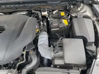 ✅ 2018 Mazda 6 Signature • VIN: JM1GL1XY8J1329385 • Lot: 69406395. Listed on Copart with 23,530 mi. Free auction sales archive from the USA and detailed vehicle history report at DreamBid. Image 14.