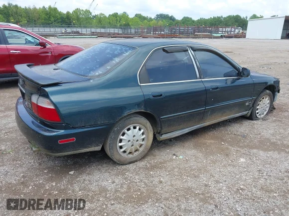 ✅ 1996 Honda Accord EX • VIN: 1HGCD5559TA173583 • Лот: 42798164. Опубликован ранее на IAAI с пробегом 270 008 миль. Бесплатный доступ к архиву аукционных продаж из США и подробный отчёт об истории автомобиля на DreamBid. Изображение 4.
