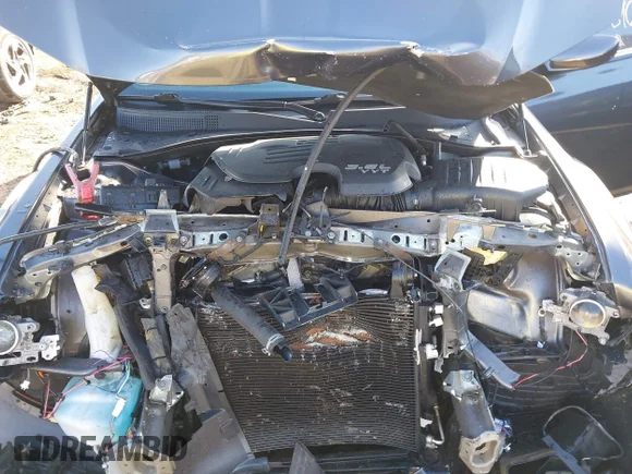 ✅ 2019 Chrysler 300 S • VIN: 2C3CCAGG9KH569784 • Lot: 44101200. Listed on IAAI with 89,064 mi. Free auction sales archive from the USA and detailed vehicle history report at DreamBid. Image 10.
