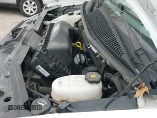 ✅ 2022 GMC Savana Cargo • VIN: 1GTW7AFP2N1139483 • Lot: 42219234. Wystawiony na IAAI z przebiegiem 116 198 mil. Bezpłatny archiwum sprzedaży aukcyjnych z USA i szczegółowy raport historii pojazdu na DreamBid. Zdjęcie 18.