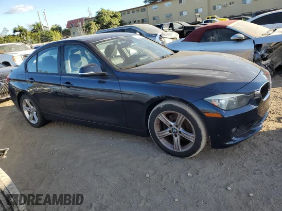 ✅ 2015 BMW 3 Series 328i • VIN: WBA3A5G50FNS86238 • Лот: 36971133. Опубликован ранее на Copart с пробегом 107 993 миль. Бесплатный доступ к архиву аукционных продаж из США и подробный отчёт об истории автомобиля на DreamBid. Изображение 4.