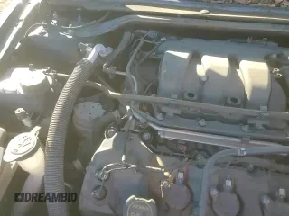 ✅ 2018 Ford Taurus SEL • VIN: 1FAHP2E84JG111125 • Lot: 90614475. Listed on Copart with 104,782 mi. Free auction sales archive from the USA and detailed vehicle history report at DreamBid. Image 13.