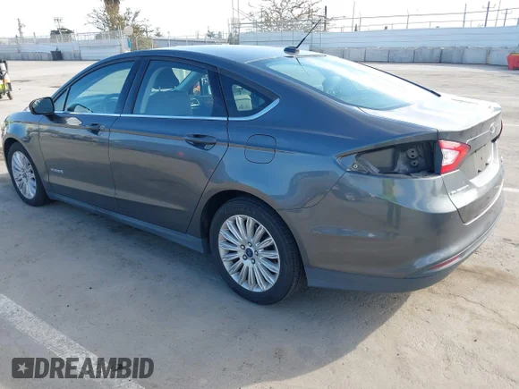 ✅ 2016 Ford Fusion S Hybrid • VIN: 3FA6P0UU9GR250985 • Лот: 44342260. Опубліковано раніше на IAAI з пробігом 154 042 миль. Безкоштовний доступ до архіву аукціонних продажів зі США та докладний звіт про історію автомобіля на DreamBid. Зображення 3.