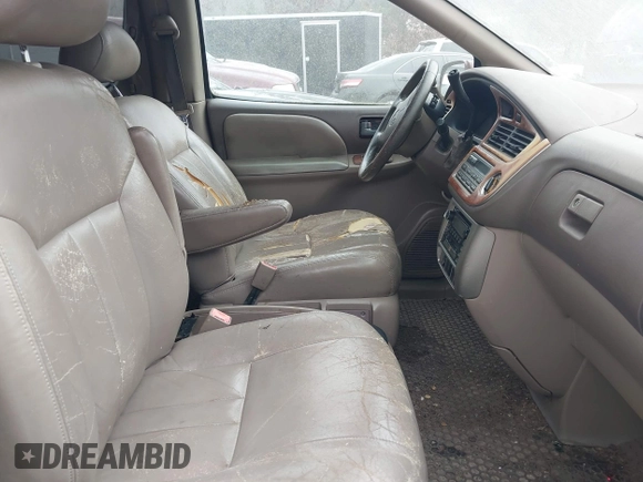 ✅ 2001 Toyota Sienna LE • VIN: 4T3ZF13C01U347990 • Lot: 43978713. Wystawiony na IAAI z przebiegiem 251 303 mil. Bezpłatny archiwum sprzedaży aukcyjnych z USA i szczegółowy raport historii pojazdu na DreamBid. Zdjęcie 5.