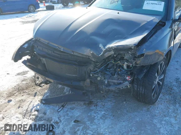 ✅ 2014 Chrysler 200 Touring • VIN: 1C3CCBBG4EN193259 • Lot: 41309695. Wystawiony na IAAI z przebiegiem 98 985 mil. Bezpłatny archiwum sprzedaży aukcyjnych z USA i szczegółowy raport historii pojazdu na DreamBid. Zdjęcie 6.