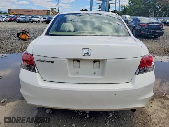 ✅ 2008 Honda Accord LX-P • VIN: 1HGCP26428A061162 • Лот: 57213226. Опубликован ранее на Copart с пробегом 81 281 миль. Бесплатный доступ к архиву аукционных продаж из США и подробный отчёт об истории автомобиля на DreamBid. Изображение 6.
