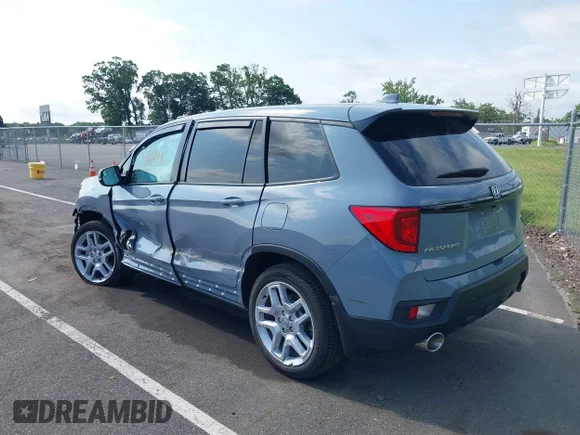 ✅ 2025 Honda Passport EX-L • VIN: 5FNYF8H54SB009658 • Лот: 42800193. Опубліковано раніше на IAAI з пробігом 8 822 миль. Безкоштовний доступ до архіву аукціонних продажів зі США та докладний звіт про історію автомобіля на DreamBid. Зображення 6.
