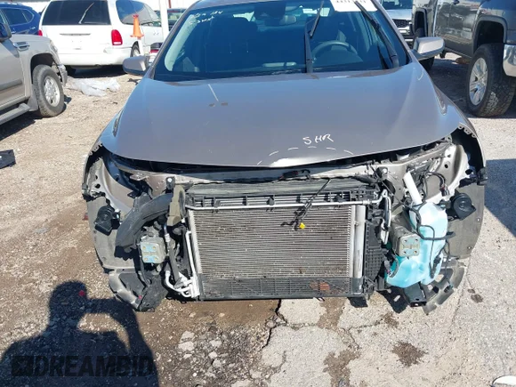 ✅ 2025 Chevrolet Malibu LT • VIN: 1G1ZD5ST5SF147830 • Lot: 44313231. Wystawiony na IAAI z przebiegiem 31 458 mil. Bezpłatny archiwum sprzedaży aukcyjnych z USA i szczegółowy raport historii pojazdu na DreamBid. Zdjęcie 6.