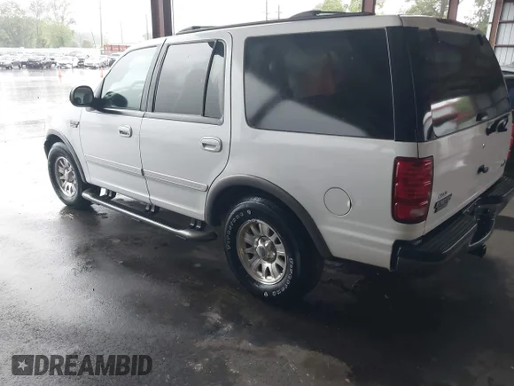 ✅ 2002 Ford Expedition • VIN: 1FMRU5L92LA32026 • Lot: 45327508. Listed on IAAI with Not provided. Free auction sales archive from the USA and detailed vehicle history report at DreamBid. Image 3.