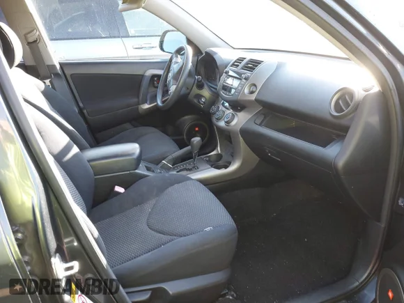 ✅ 2008 Toyota RAV4 Sport • VIN: JTMBD32V586072277 • Лот: 43796575. Опубліковано раніше на IAAI з пробігом 173 927 миль. Безкоштовний доступ до архіву аукціонних продажів зі США та докладний звіт про історію автомобіля на DreamBid. Зображення 5.