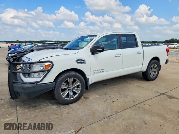 ✅ 2017 Nissan Titan Platinum Reserve • VIN: 1N6AA1E60HN575098 • Lot: 56278726. Wystawiony na Copart z przebiegiem 233 270 mil. Bezpłatny archiwum sprzedaży aukcyjnych z USA i szczegółowy raport historii pojazdu na DreamBid. Zdjęcie 1.