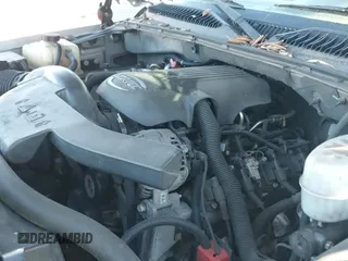 ✅ 2005 Chevrolet Suburban LT • VIN: 3GNFK16Z65G185021 • Лот: 41358279. Опубликован ранее на IAAI с пробегом 252 442 миль. Бесплатный доступ к архиву аукционных продаж из США и подробный отчёт об истории автомобиля на DreamBid. Изображение 19.