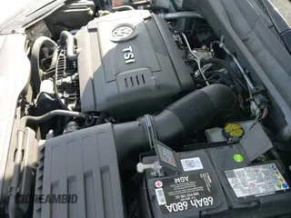 ✅ 2018 Volkswagen Golf GTI S • VIN: 3VW447AU5JM275990 • Lot: 41957415. Wystawiony na IAAI z przebiegiem 39 607 mil. Bezpłatny archiwum sprzedaży aukcyjnych z USA i szczegółowy raport historii pojazdu na DreamBid. Zdjęcie 19.