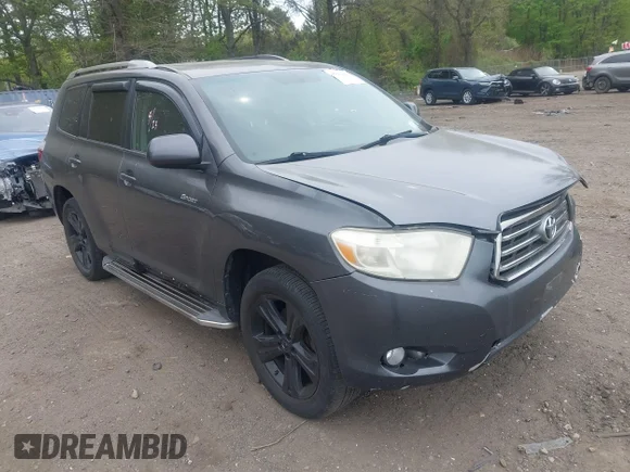 ✅ 2008 Toyota Highlander Sport • VIN: JTEES43A182100776 • Lot: 45052659. Wystawiony na IAAI z przebiegiem 221 584 mil. Bezpłatny archiwum sprzedaży aukcyjnych z USA i szczegółowy raport historii pojazdu na DreamBid. Zdjęcie 1.