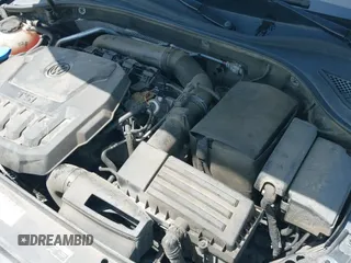 ✅ 2018 Volkswagen Passat SE • VIN: 1VWBA7A34JC016383 • Lot: 42714135. Listed on IAAI with 53,339 mi. Free auction sales archive from the USA and detailed vehicle history report at DreamBid. Image 20.