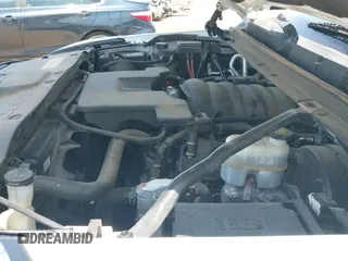 ✅ 2017 GMC Yukon XL SLT • VIN: 1GKS1GKC7HR297902 • Lot: 42439819. Wystawiony na IAAI z przebiegiem 124 014 mil. Bezpłatny archiwum sprzedaży aukcyjnych z USA i szczegółowy raport historii pojazdu na DreamBid. Zdjęcie 19.