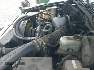 ✅ 2001 Chevrolet S-10 • VIN: 1GCCS14W818253145 • Lot: 42478112. Listed on IAAI with 125,974 mi. Free auction sales archive from the USA and detailed vehicle history report at DreamBid. Image 12.