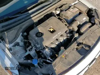 ✅ 2018 Hyundai Elantra SEL • VIN: 5NPD84LF7JH270431 • Lot: 81862485. Listed on Copart with 75,782 mi. Free auction sales archive from the USA and detailed vehicle history report at DreamBid. Image 14.