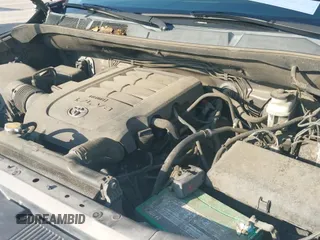 ✅ 2015 Toyota Tundra SR5 • VIN: 5TFEY5F19FX190487 • Lot: 42931666. Wystawiony na IAAI z przebiegiem 251 159 mil. Bezpłatny archiwum sprzedaży aukcyjnych z USA i szczegółowy raport historii pojazdu na DreamBid. Zdjęcie 18.