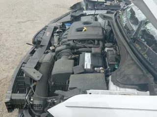 ✅ 2020 Hyundai Elantra SE • VIN: KMHD74LF2LU952107 • Lot: 42875072. Listed on IAAI with 85,078 mi. Free auction sales archive from the USA and detailed vehicle history report at DreamBid. Image 22.