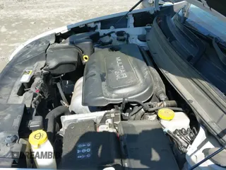 ✅ 2018 Jeep Cherokee Limited • VIN: 1C4PJLDB8JD563185 • Lot: 41997900. Wystawiony na IAAI z przebiegiem 72 902 mil. Bezpłatny archiwum sprzedaży aukcyjnych z USA i szczegółowy raport historii pojazdu na DreamBid. Zdjęcie 19.