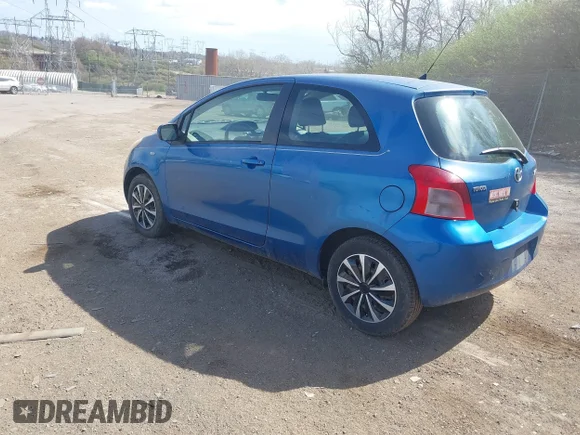 ✅ 2008 Toyota Yaris • VIN: JTDJT923085157968 • Lot: 44663331. Wystawiony na IAAI z przebiegiem 128 052 mil. Bezpłatny archiwum sprzedaży aukcyjnych z USA i szczegółowy raport historii pojazdu na DreamBid. Zdjęcie 3.