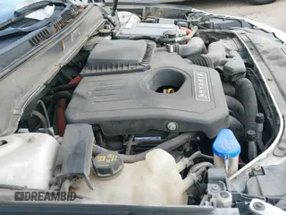 ✅ 2014 Lincoln MKZ Hybrid • VIN: 3LN6L2LU6ER813731 • Lot: 43360579. Wystawiony na IAAI z przebiegiem 247 921 mil. Bezpłatny archiwum sprzedaży aukcyjnych z USA i szczegółowy raport historii pojazdu na DreamBid. Zdjęcie 14.