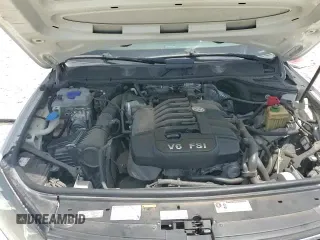 ✅ 2017 Volkswagen Touareg Executive • VIN: WVGGF7BP8HD006337 • Lot: 66853275. Listed on Copart with 113,628 mi. Free auction sales archive from the USA and detailed vehicle history report at DreamBid. Image 14.