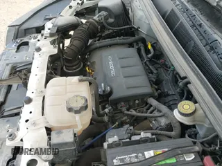 ✅ 2020 Chevrolet Trax LS • VIN: KL7CJKSB4LB042102 • Lot: 43098352. Wystawiony na IAAI z przebiegiem 42 059 mil. Bezpłatny archiwum sprzedaży aukcyjnych z USA i szczegółowy raport historii pojazdu na DreamBid. Zdjęcie 20.