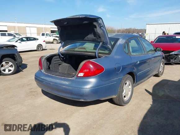 ✅ 2001 Ford Taurus SE • VIN: 1FAFP53251A239111 • Lot: 44564109. Listed on IAAI with 214,513 mi. Free auction sales archive from the USA and detailed vehicle history report at DreamBid. Image 4.