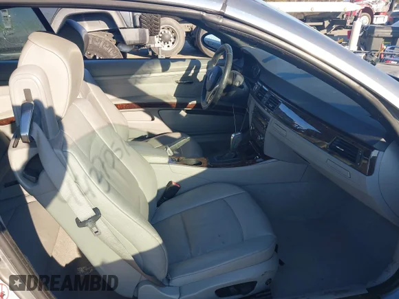 ✅ 2008 BMW 3 Series 328i • VIN: WBAWL13598PX21450 • Lot: 44370514. Wystawiony na IAAI z przebiegiem 130 522 mil. Bezpłatny archiwum sprzedaży aukcyjnych z USA i szczegółowy raport historii pojazdu na DreamBid. Zdjęcie 5.