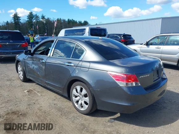 ✅ 2009 Honda Accord EX-L • VIN: 1HGCP26819A191728 • Lot: 45062780. Wystawiony na IAAI z przebiegiem 200 385 mil. Bezpłatny archiwum sprzedaży aukcyjnych z USA i szczegółowy raport historii pojazdu na DreamBid. Zdjęcie 3.