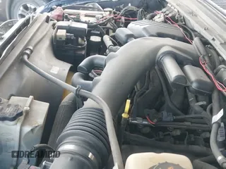 ✅ 2010 Ford F-250 XL • VIN: 1FTSW2BY5AEA09478 • Lot: 43451068. Wystawiony na IAAI z przebiegiem 170 851 mil. Bezpłatny archiwum sprzedaży aukcyjnych z USA i szczegółowy raport historii pojazdu na DreamBid. Zdjęcie 24.