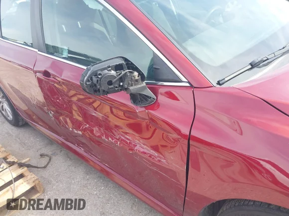 ✅ 2018 Toyota Camry LE • VIN: 4T1B11HK3JU523827 • Лот: 44610856. Опубликован ранее на IAAI с пробегом 83 003 миль. Бесплатный доступ к архиву аукционных продаж из США и подробный отчёт об истории автомобиля на DreamBid. Изображение 6.