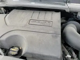 ✅ 2018 Jaguar E-Pace • VIN: SADFM2GX7J1Z32905 • Lot: 51543095. Wystawiony na Copart z przebiegiem 80 501 mil. Bezpłatny archiwum sprzedaży aukcyjnych z USA i szczegółowy raport historii pojazdu na DreamBid. Zdjęcie 14.