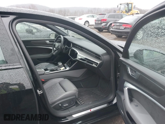 ✅ 2021 Audi S6 Premium Plus • VIN: WAUDFAF28MN039200 • Lot: 41008032. Wystawiony na IAAI z przebiegiem 47 287 mil. Bezpłatny archiwum sprzedaży aukcyjnych z USA i szczegółowy raport historii pojazdu na DreamBid. Zdjęcie 5.
