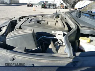 ✅ 2019 Jeep Grand Cherokee Altitude • VIN: 1C4RJFAG1KC749491 • Lot: 43617656. Wystawiony na IAAI z przebiegiem 103 898 mil. Bezpłatny archiwum sprzedaży aukcyjnych z USA i szczegółowy raport historii pojazdu na DreamBid. Zdjęcie 19.